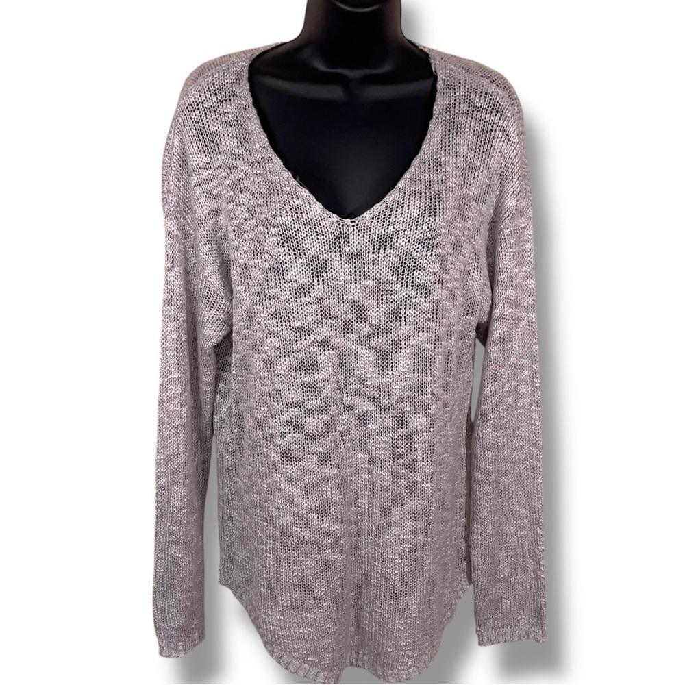 Large RD Style Grey Knit Sweater Long Sleeve Neutral Beachy Vneck